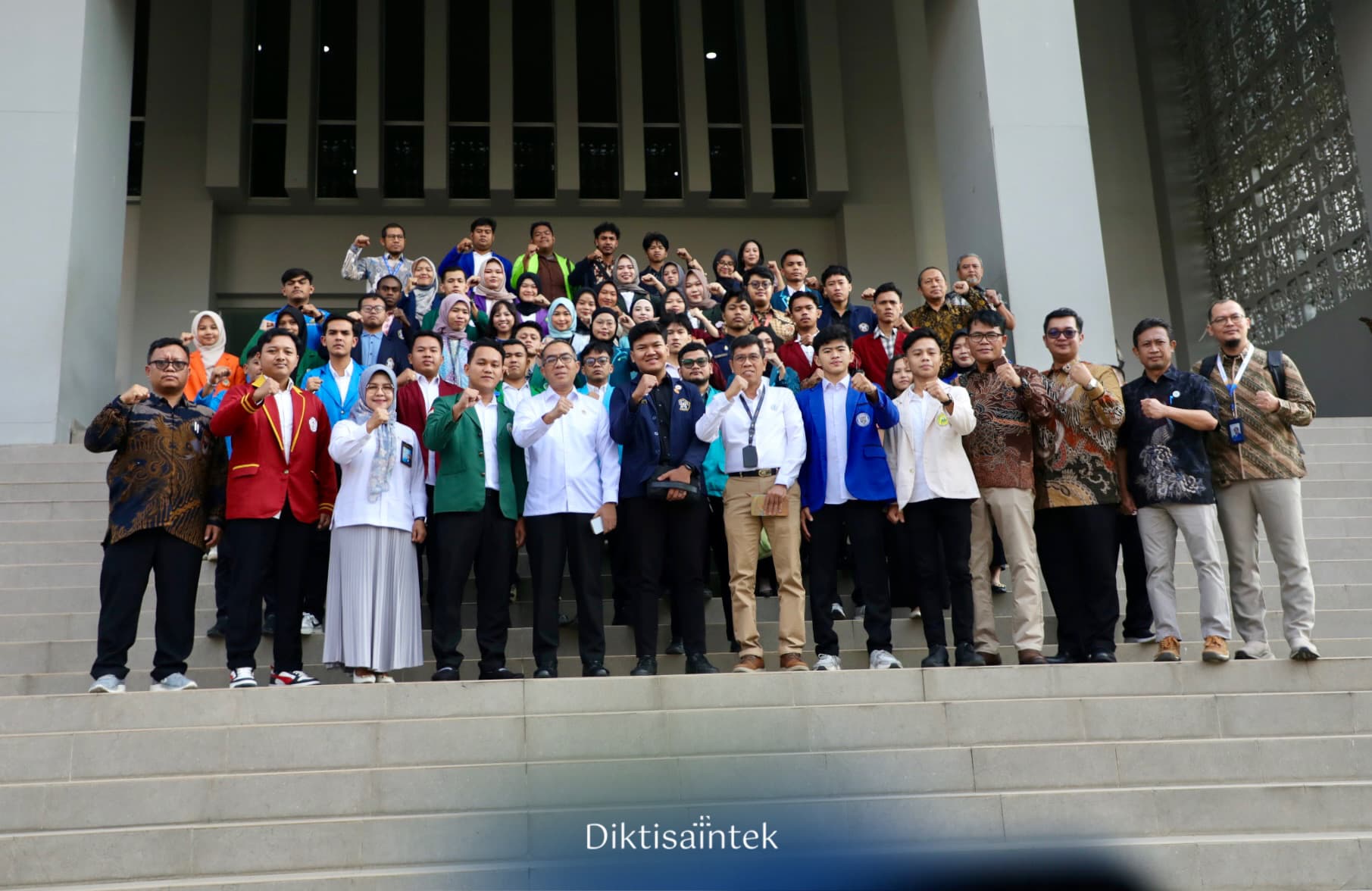 Hadiri Munas BEM SI, Mendiktisaintek Ajak Pemuda untuk Ambil Peran dalam Membangun Negeri