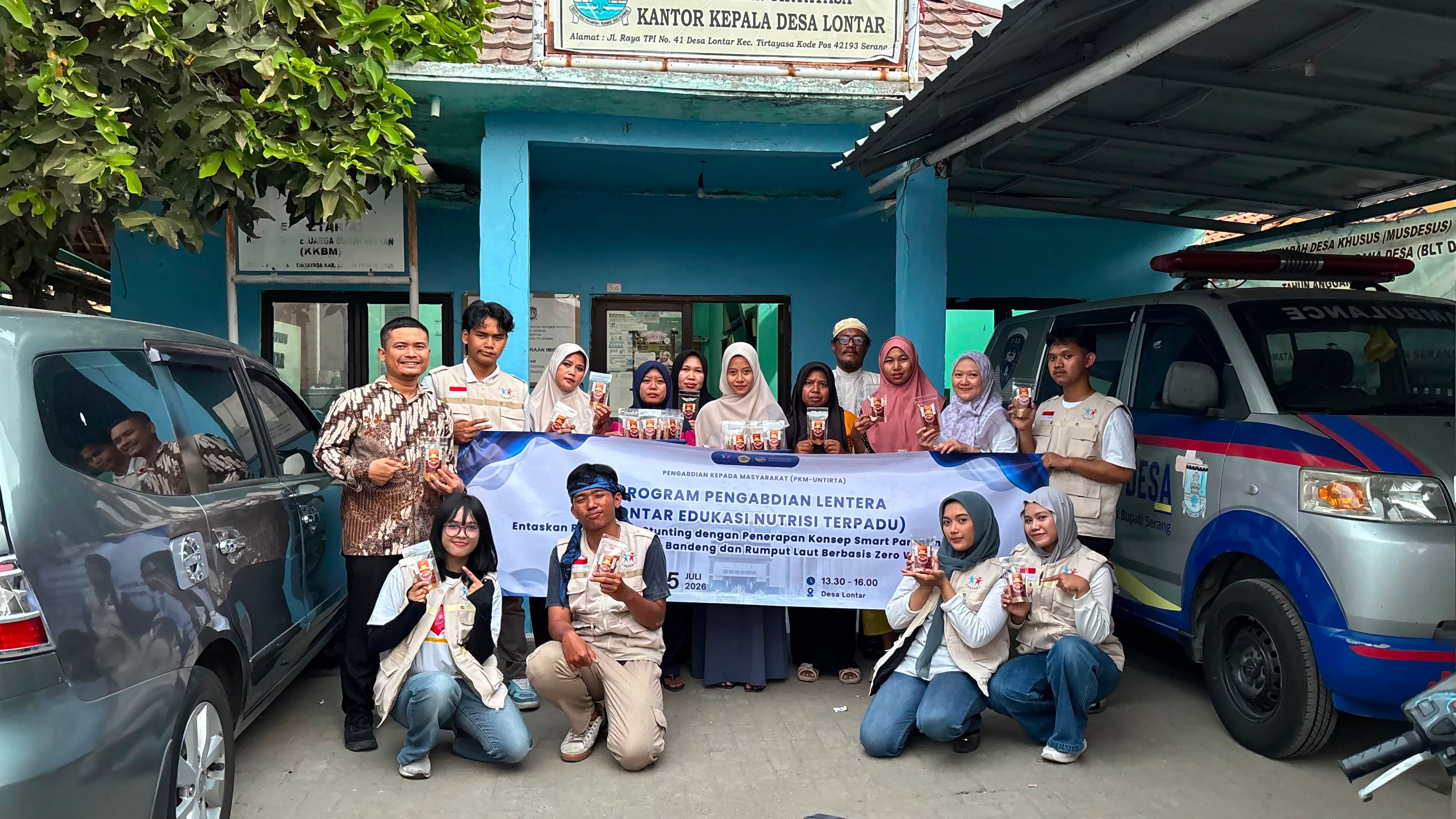 Cegah Stunting, Dosen dan Mahasiswa Untirta Latih Ibu-Ibu Desa Lontar Olah Bandeng Jadi Abon