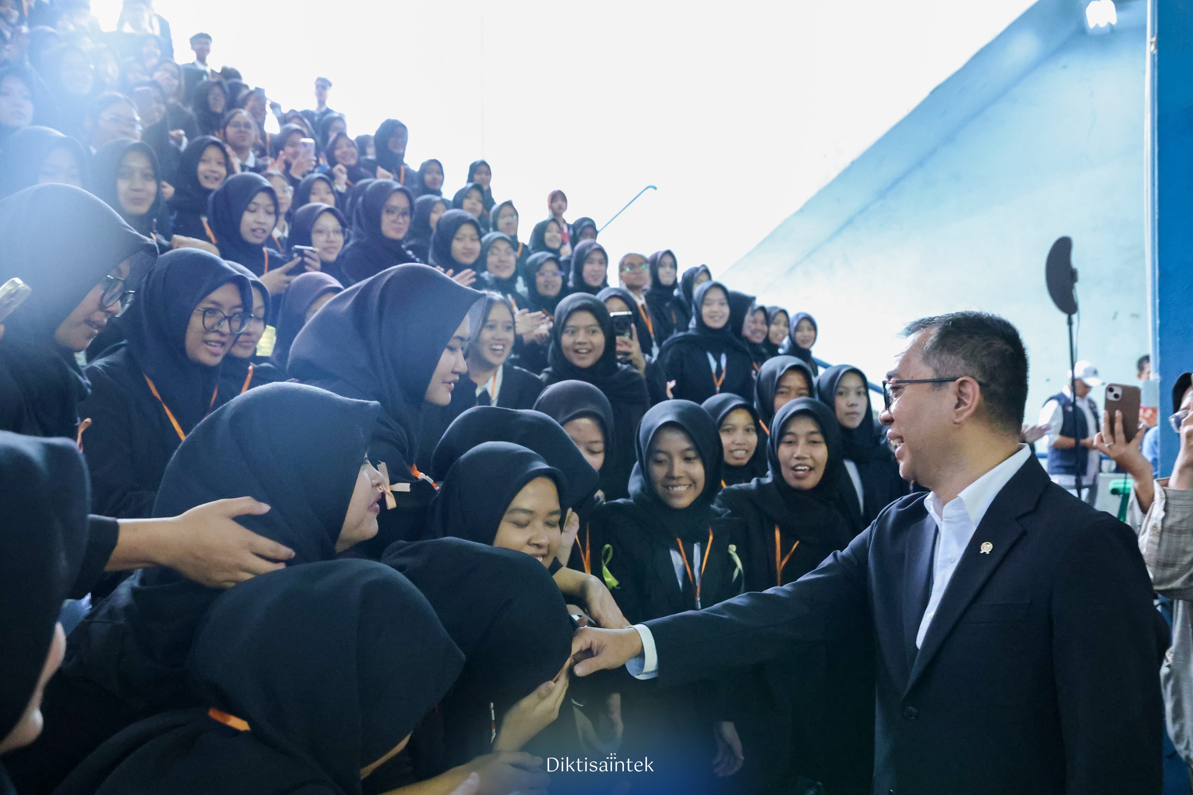 Mendiktisaintek Ajak Mahasiswa Baru UPI untuk Tangguh dalam Pendidikan dan Berani Ciptakan Perubahan
