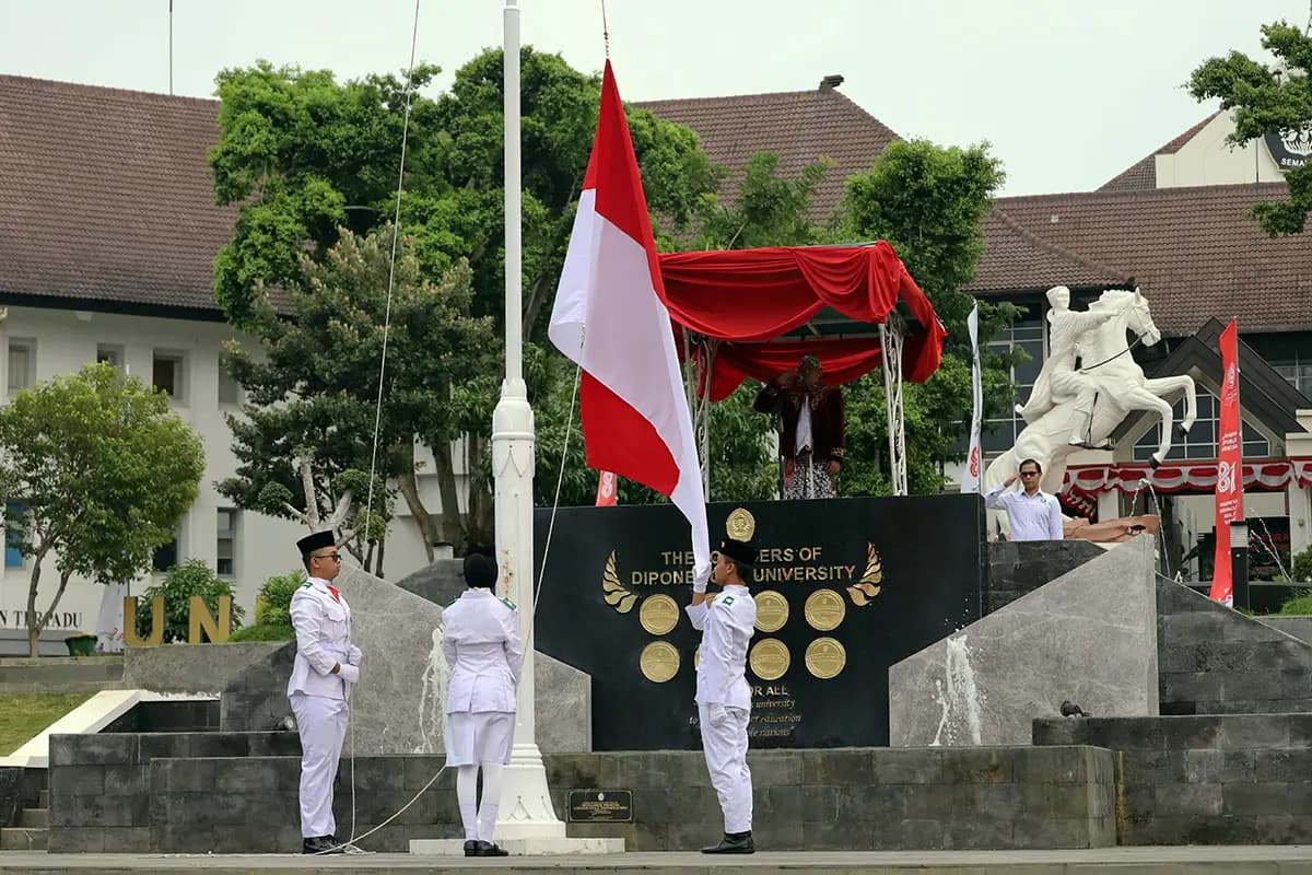 UNDIP Peringati HUT ke-81 RI, Rektor Ajak Civitas Academica Berikan Versi Terbaik untuk Indonesia