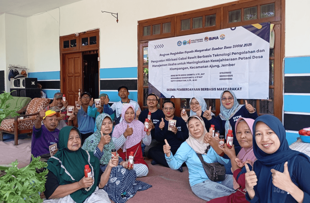 Dari Cabai Segar Menjadi Produk Bernilai Tambah, Polije dan Unej Dampingi Petani Jember