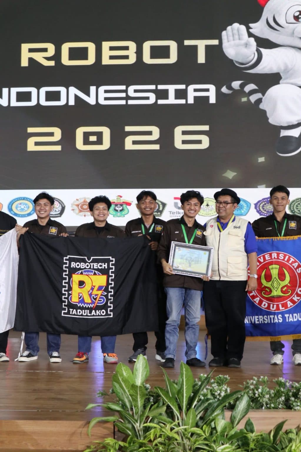 Tim NANOPA Untad Raih Penghargaan Best Spirit di Kontes Robot ABU Indonesia 2026