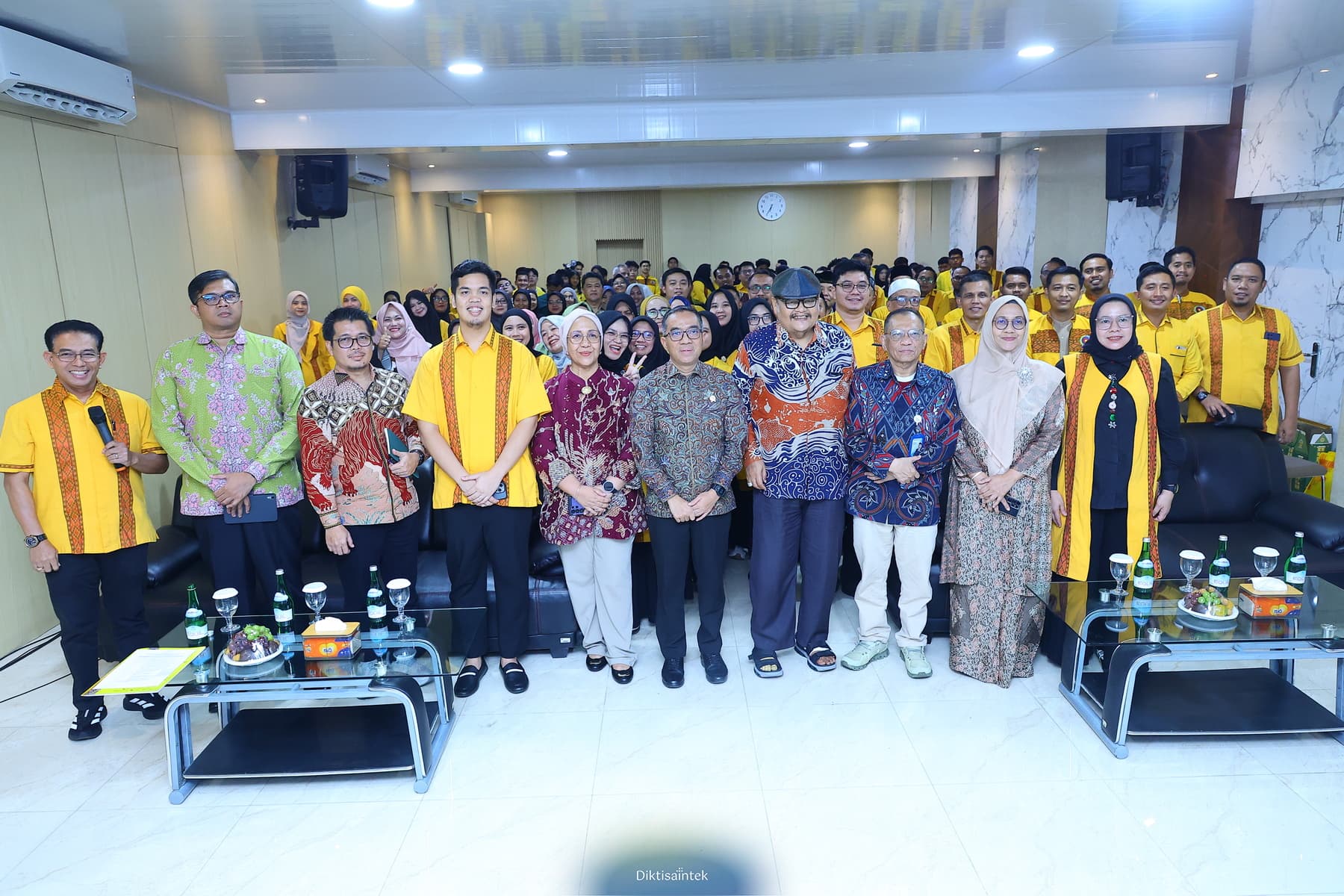 Kunjungi UNPAB, Mendiktisaintek Dorong Riset Kampus Menjawab Kebutuhan Daerah