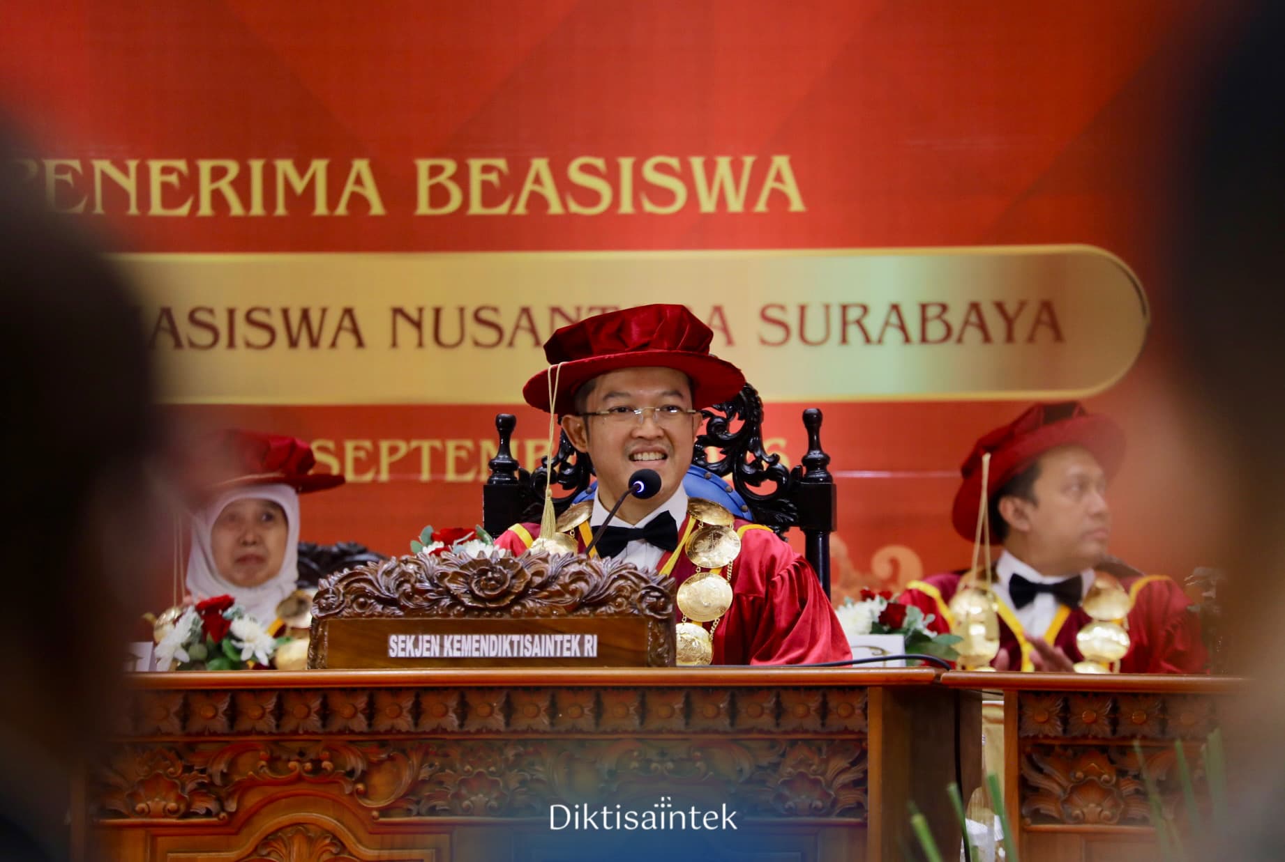 Kemdiktisaintek Kukuhkan 200 Pelajar Program Asrama Mahasiswa Nusantara di Jatim